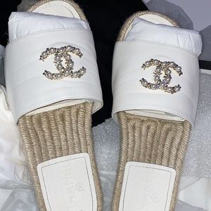 CHANEL WHITE SADALS